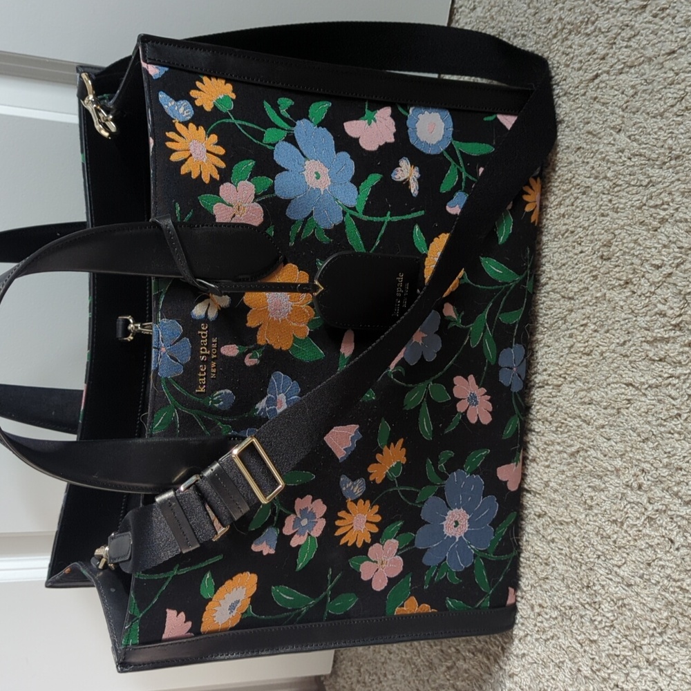 Kate Spade Large Manhattan